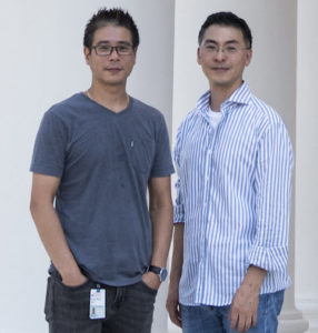 Researchers Dong-Wook Kim (left) and Kwon-Sik Park.